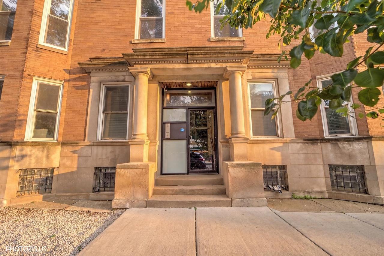 3462 N Sheffield Ave. #2S, Chicago, IL 60657