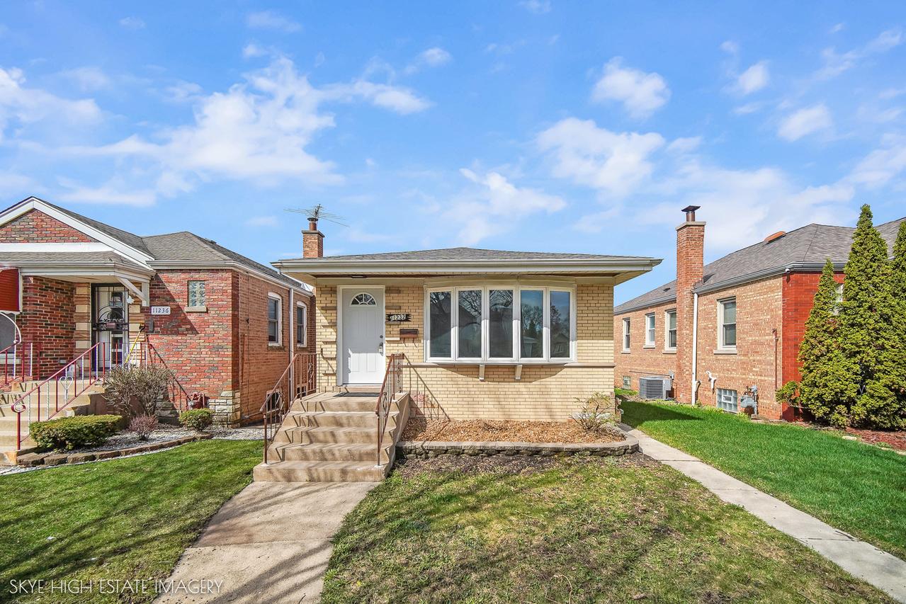 11232 S Albany Ave., Chicago, IL 60655