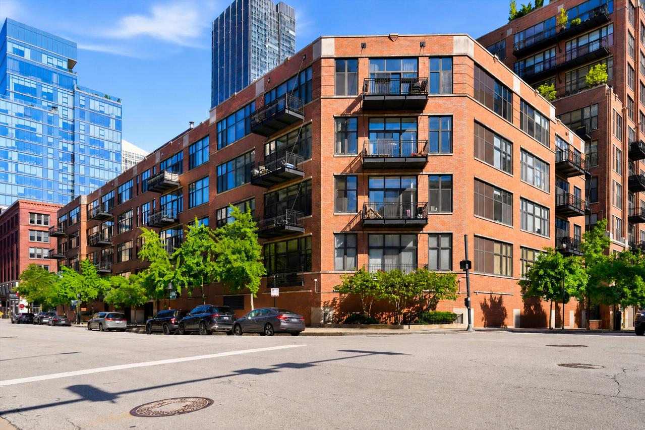 333 W Hubbard St. #1010, Chicago, IL 60654