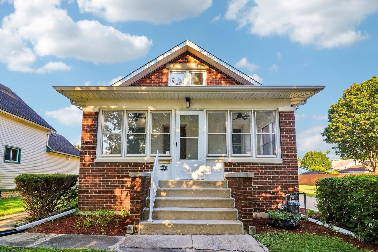 1013 Vine St., Joliet, IL 60435