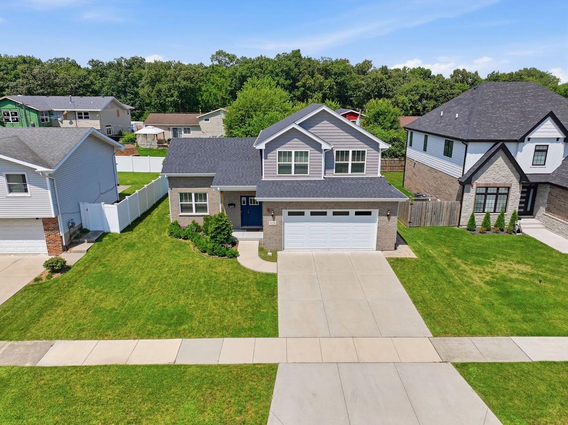 5126 Aldersyde Rd., Oak Forest, IL 60452
