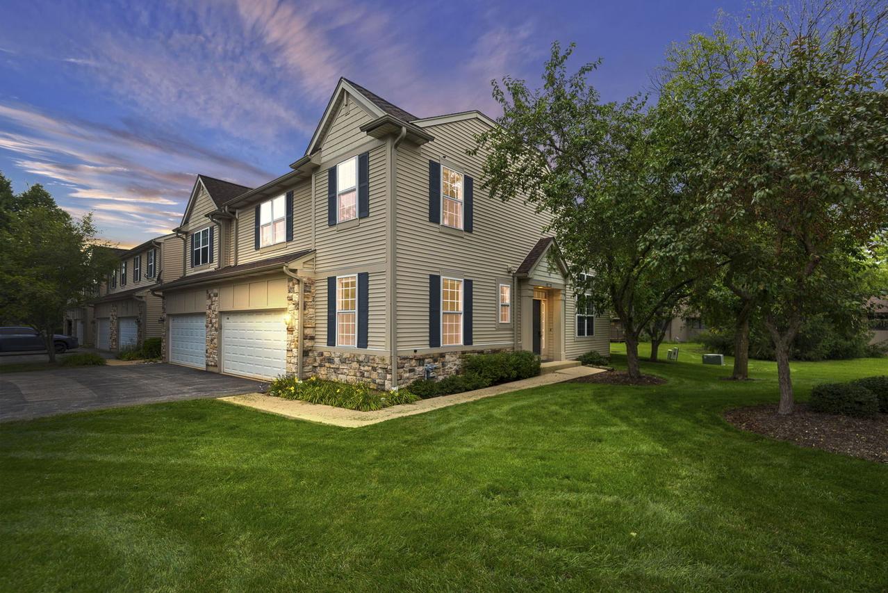 828 Amelia Ct., Grayslake, IL 60030