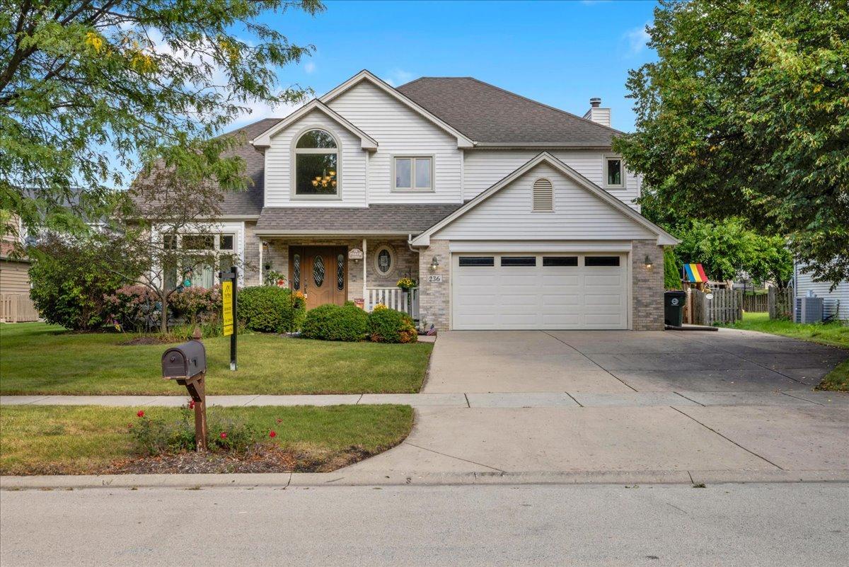 236 Isleview Dr., Oswego, IL 60543
