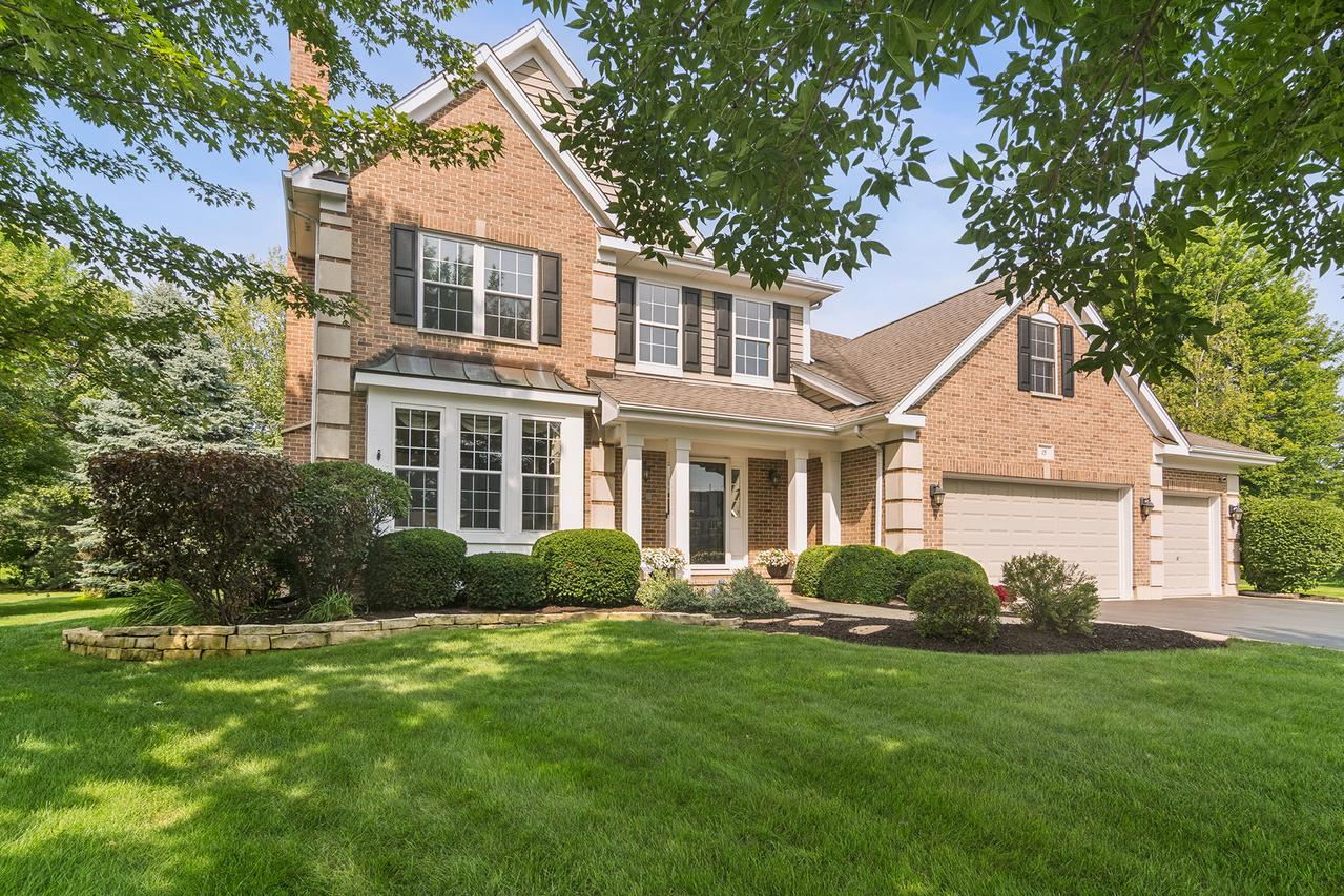 15 Dorchester Ct., Hawthorn Woods, IL 60047