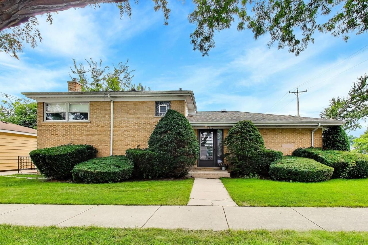 3442 Wilmette Ave., Wilmette, IL 60091