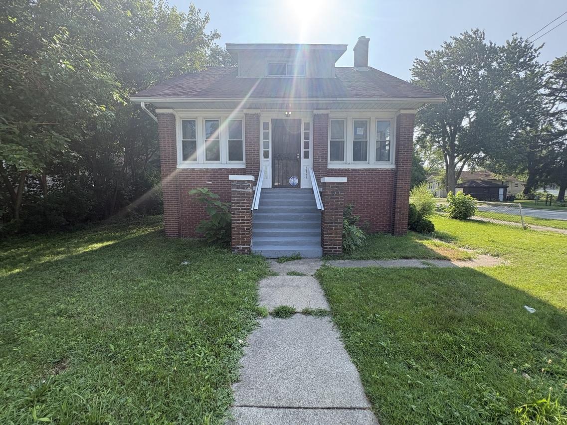 16777 Wood St., Hazel Crest, IL 60429