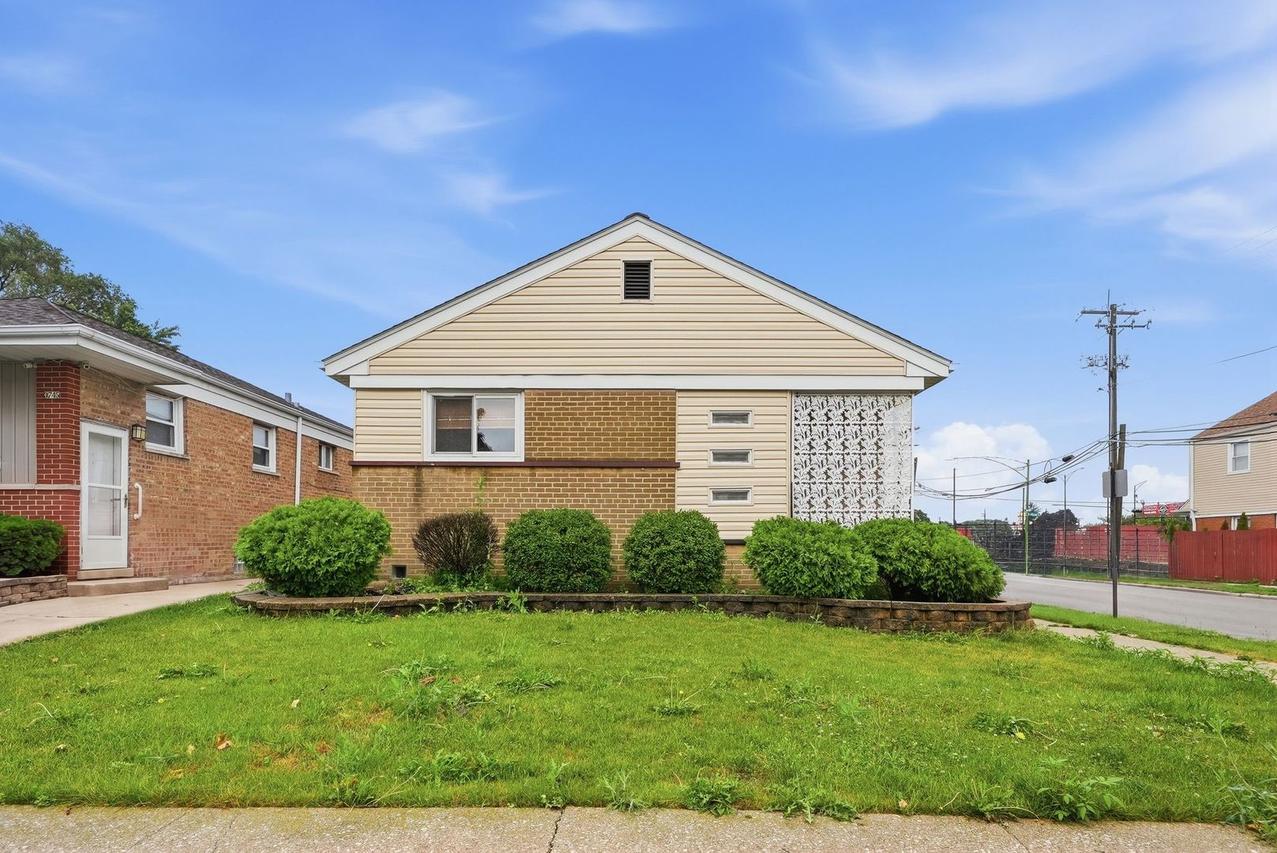 3749 W 78th Pl., Chicago, IL 60652