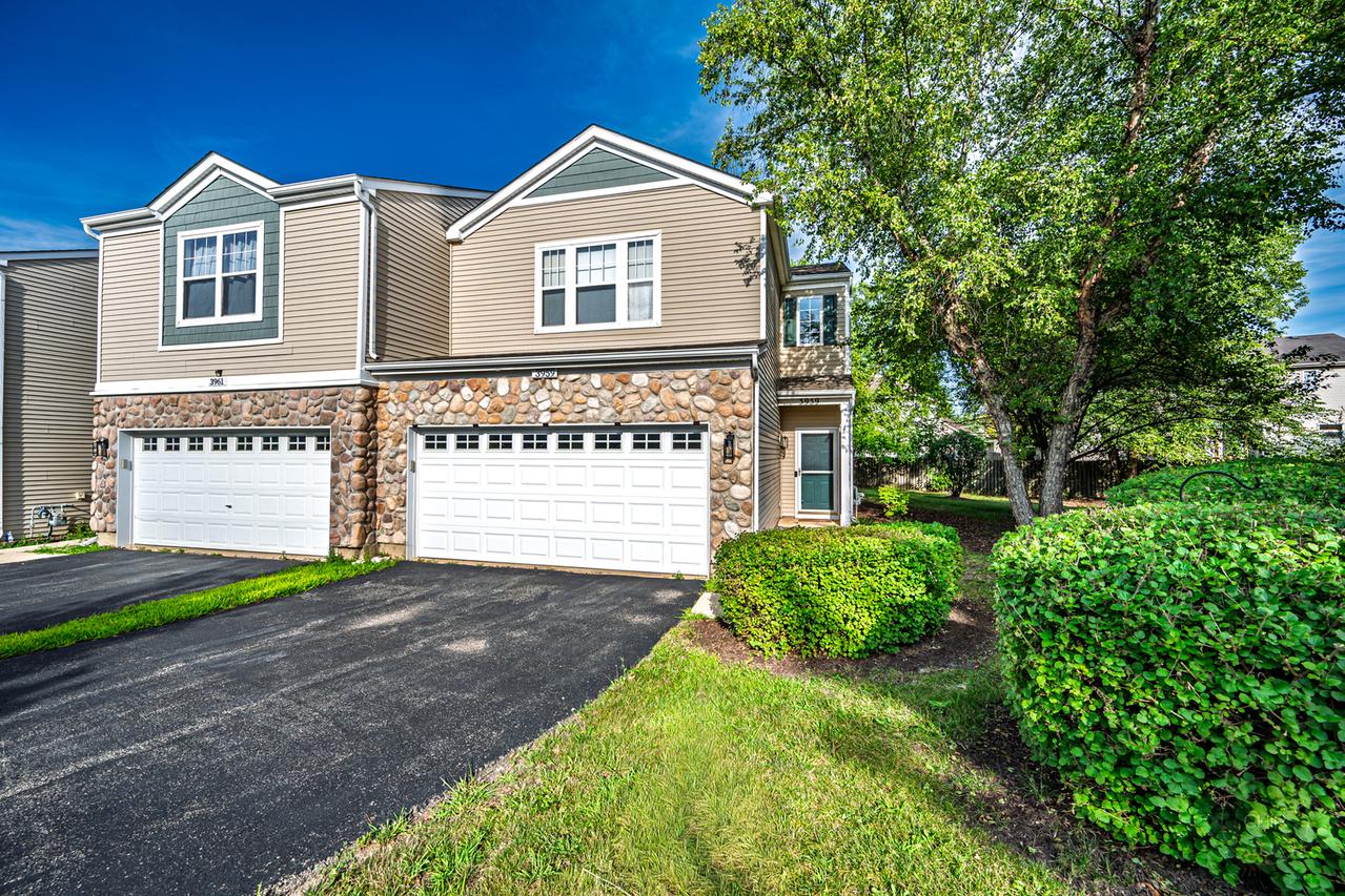 3959 Blackstone Dr., Aurora, IL 60504