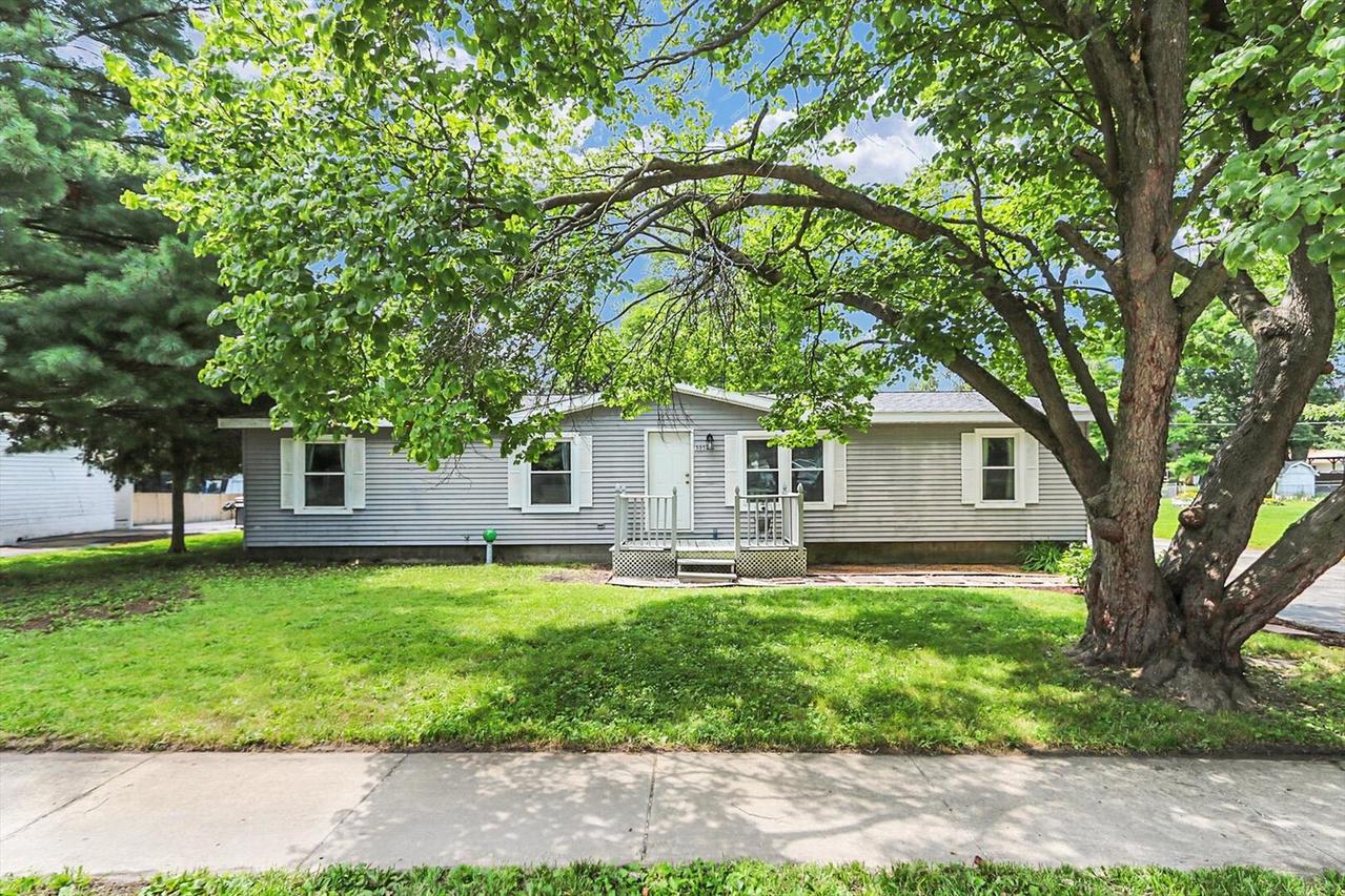 505 Stout St., St. Joseph, IL 61873