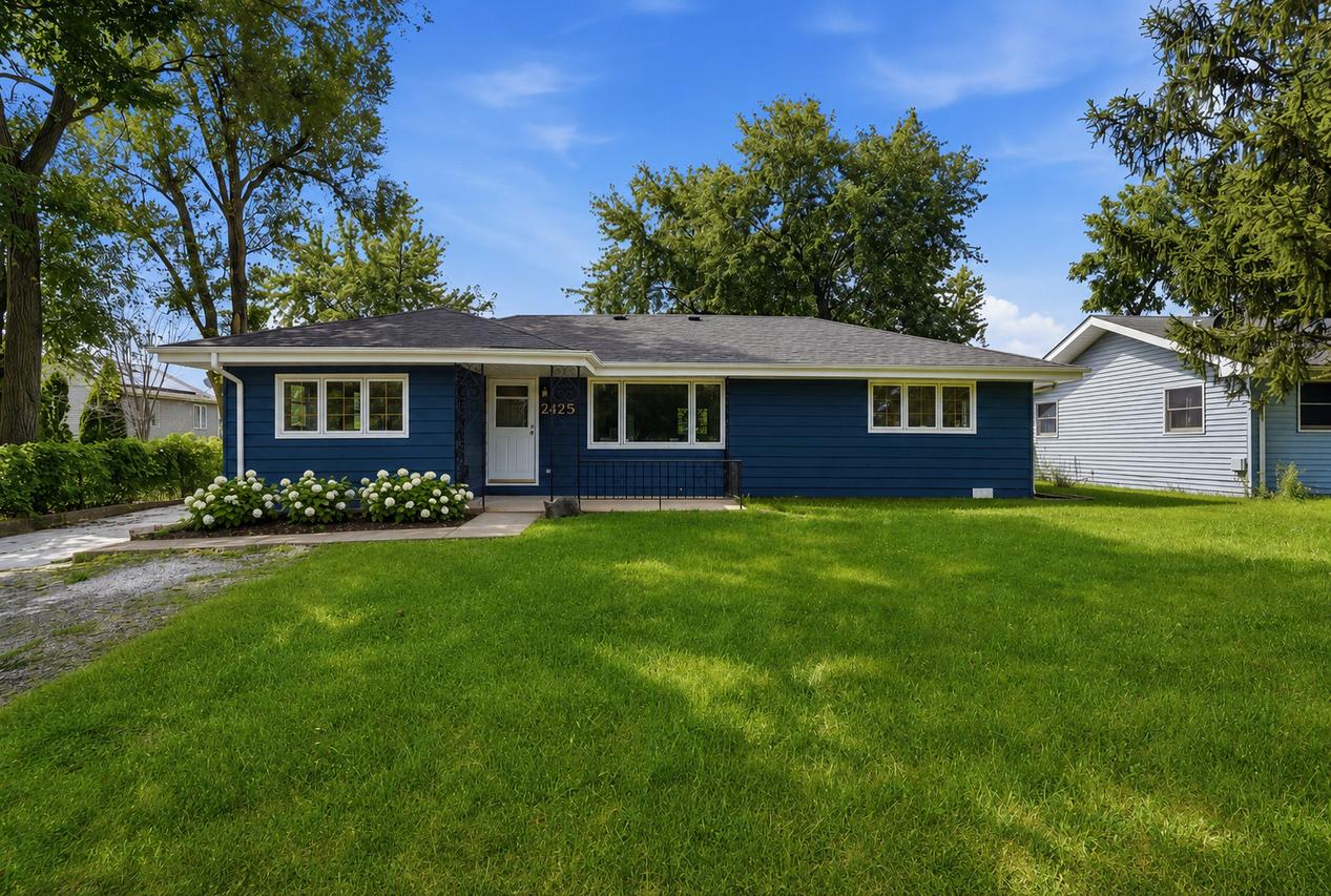 2425 E Sand Lake Rd., Lindenhurst, IL 60046