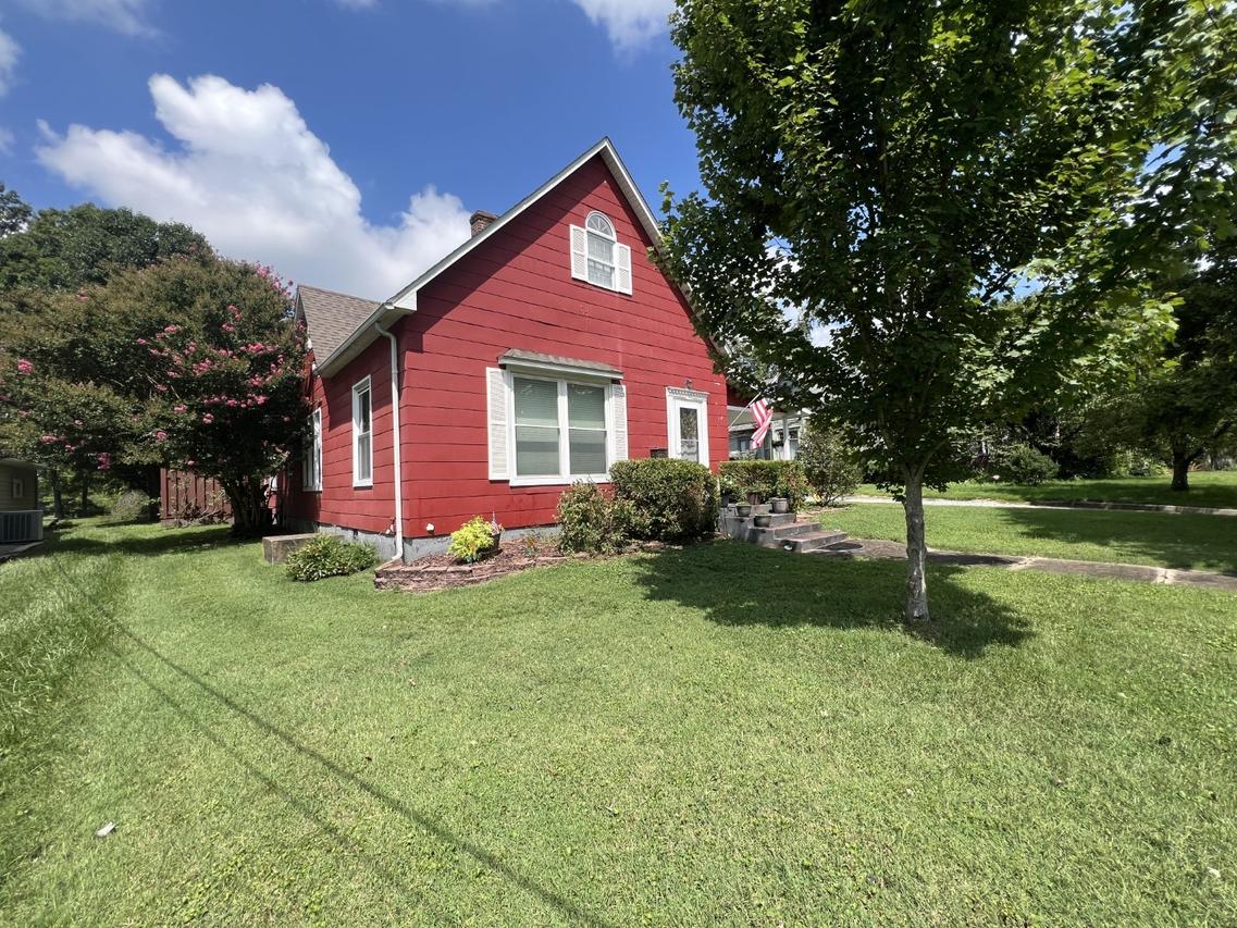 520 S Market St., Marion, IL 62959