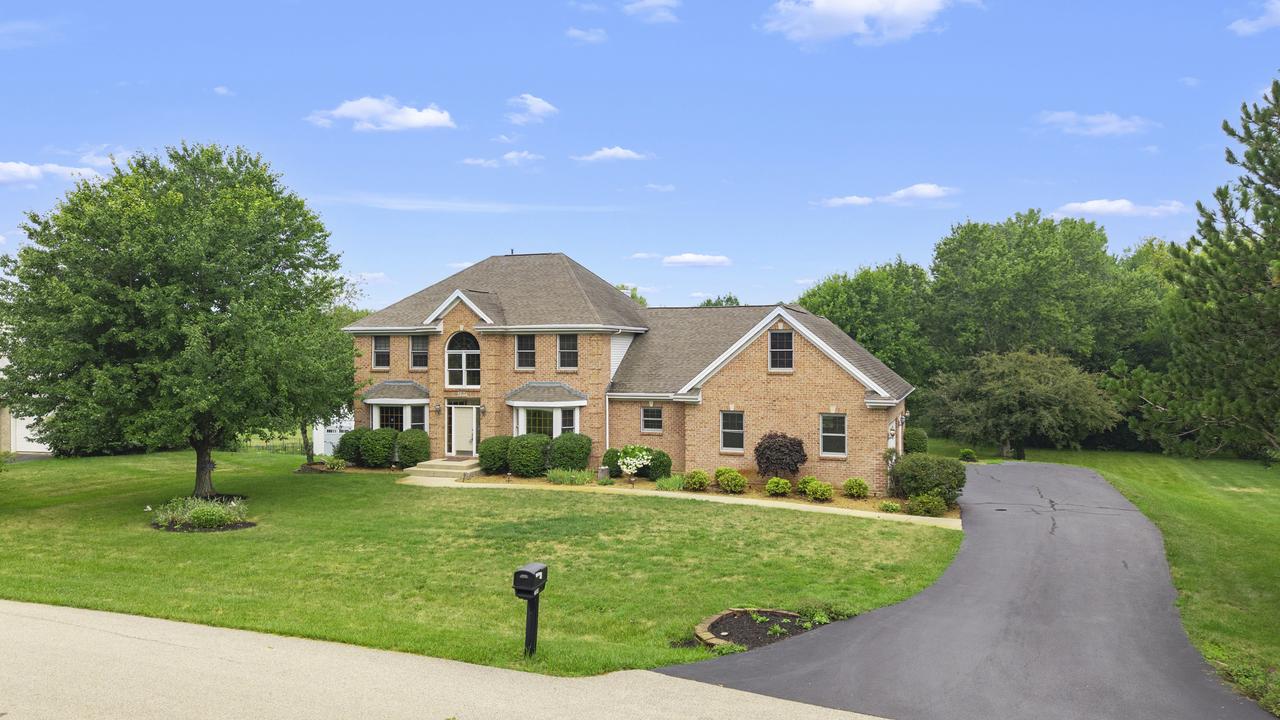 2364 Cairnwell Dr., Belvidere, IL 61008