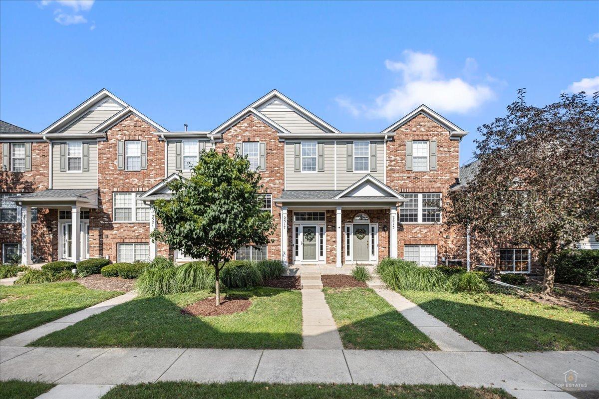 2517 Emily Ln., Elgin, IL 60124