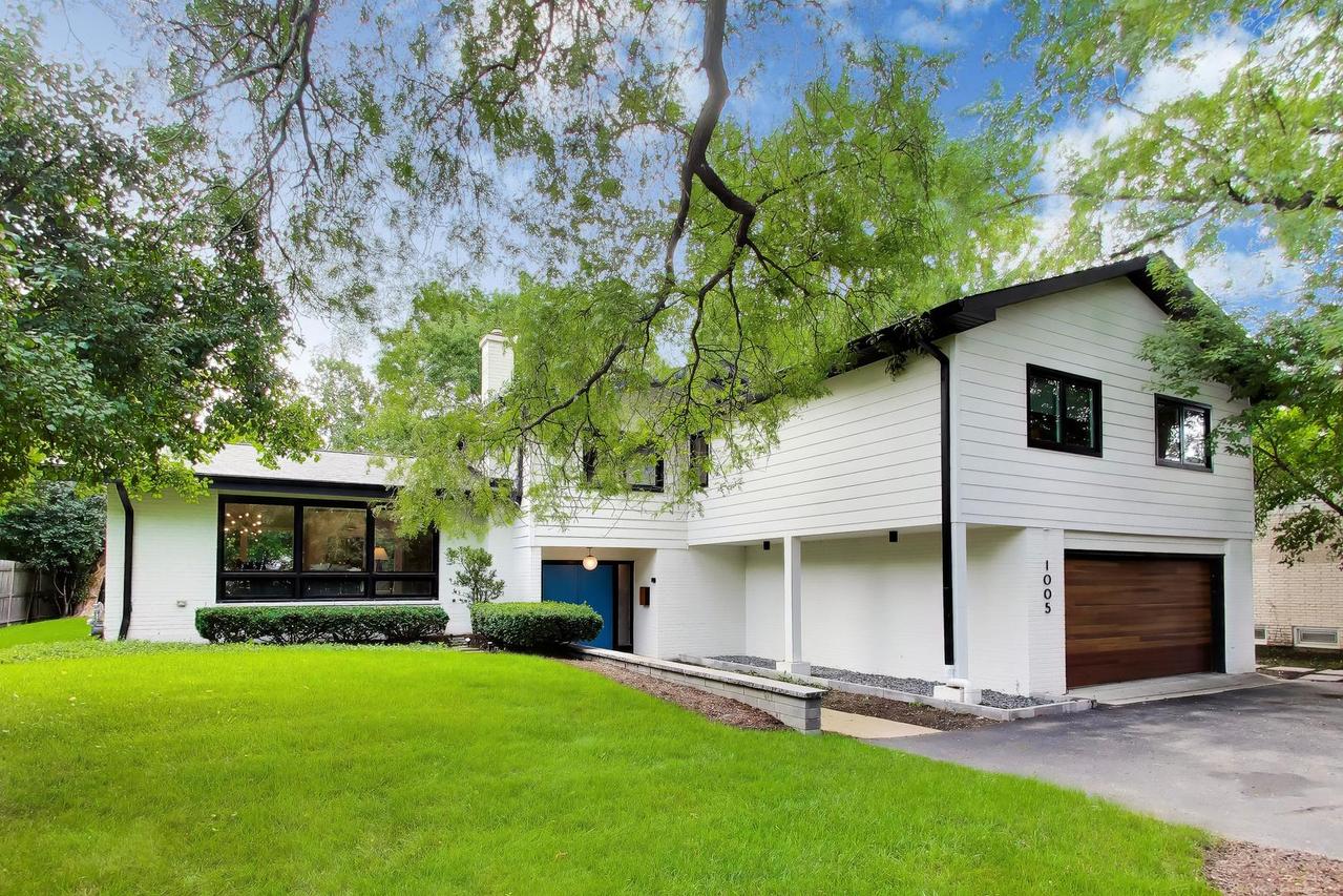 1005 Forestway Dr., Glencoe, IL 60022