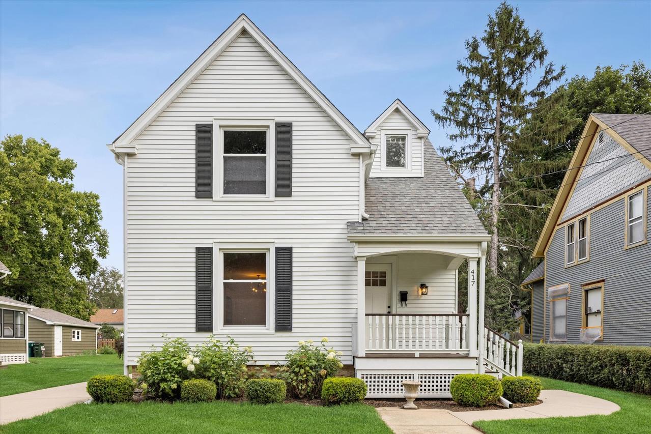 417 First St., Batavia, IL 60510