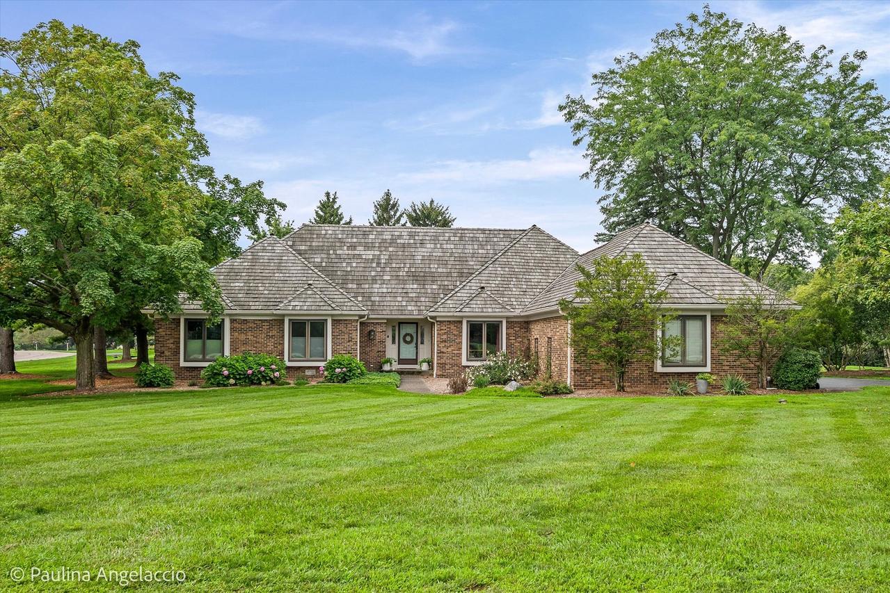 23255 W Fairview Dr., Deer Park, IL 60010
