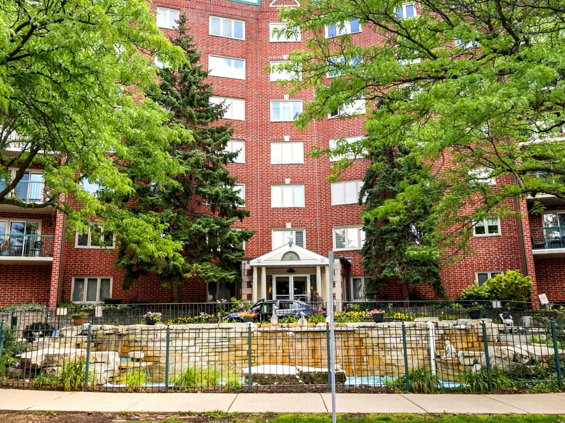8580 W Foster Ave. #706, Norridge, IL 60706