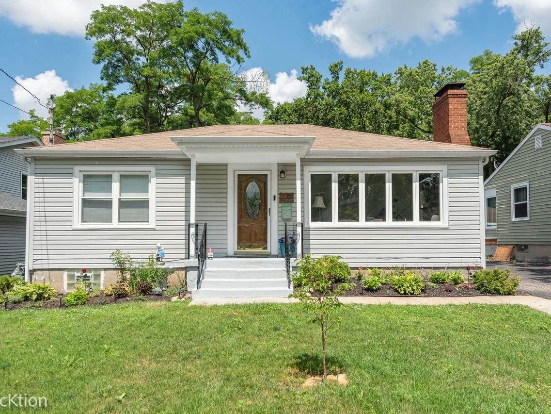 1515 Hill Ave., Wheaton, IL 60187