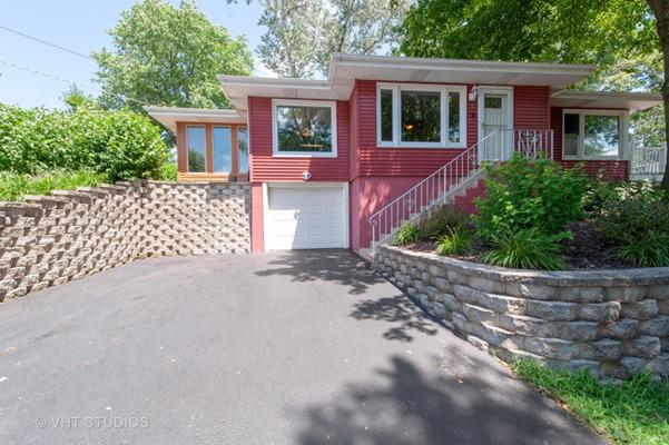 46 Hilltop Dr., Lake In The Hills, IL 60156