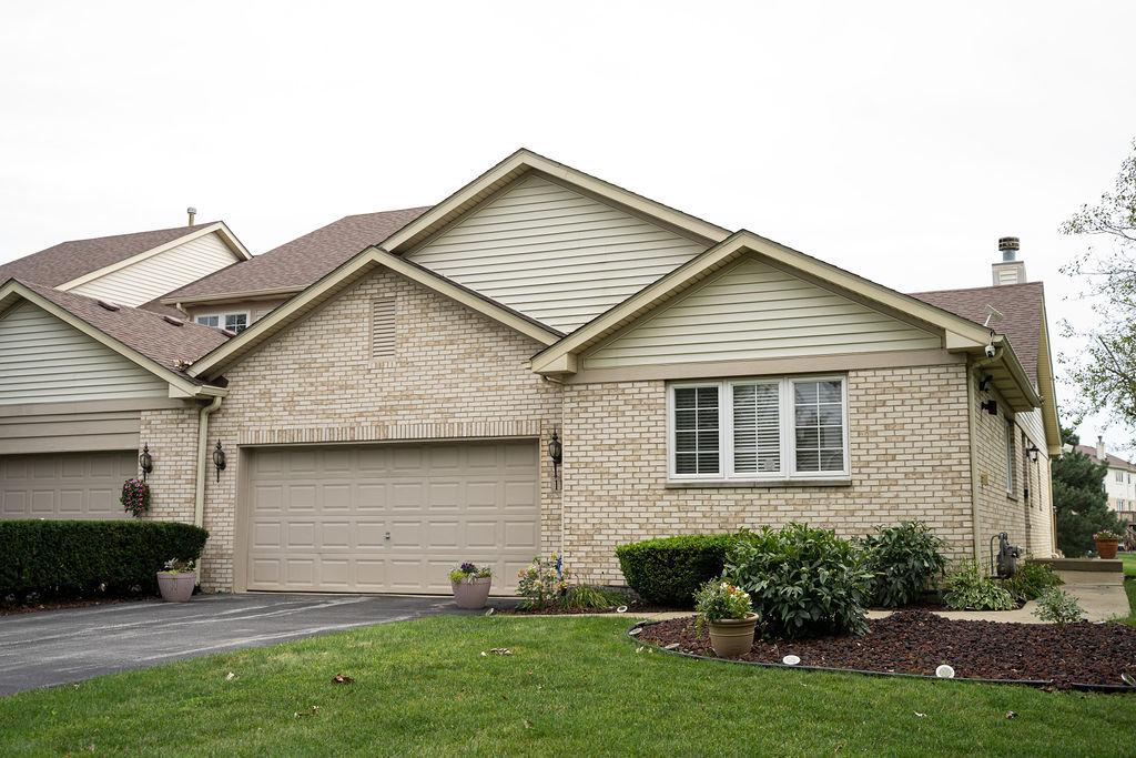 116 Iliad Dr., Tinley Park, IL 60477