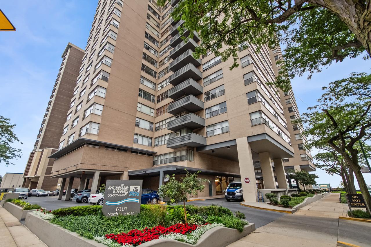 6301 N Sheridan Rd. #21M, Chicago, IL 60660