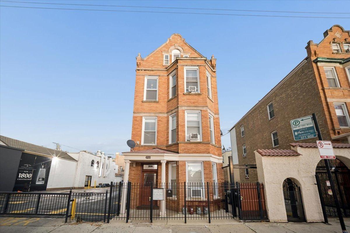 2515 S Kedzie Ave., Chicago, IL 60623