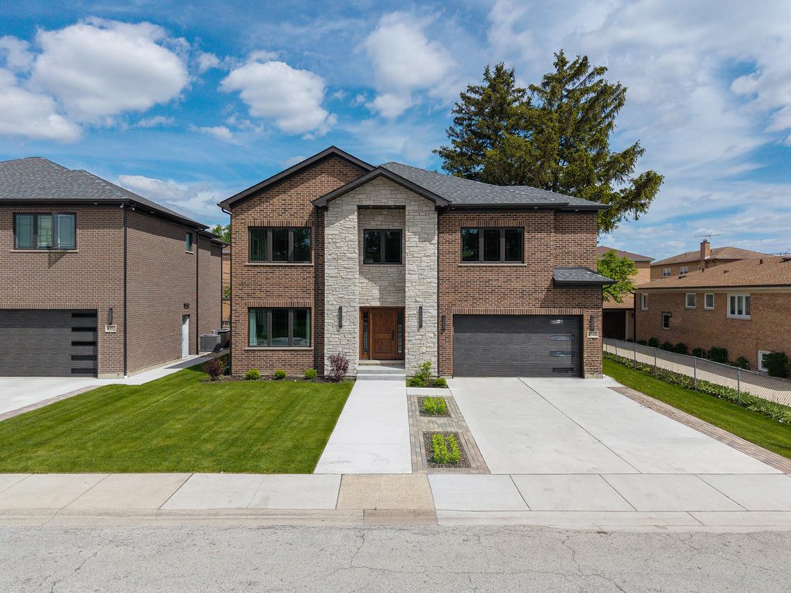 8348 W Farragut Ave., Norridge, IL 60706