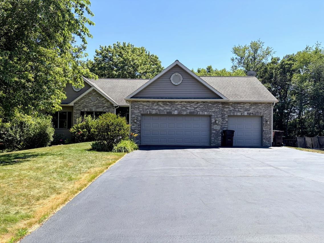 5101 Eagles Roost, Richmond, IL 60071