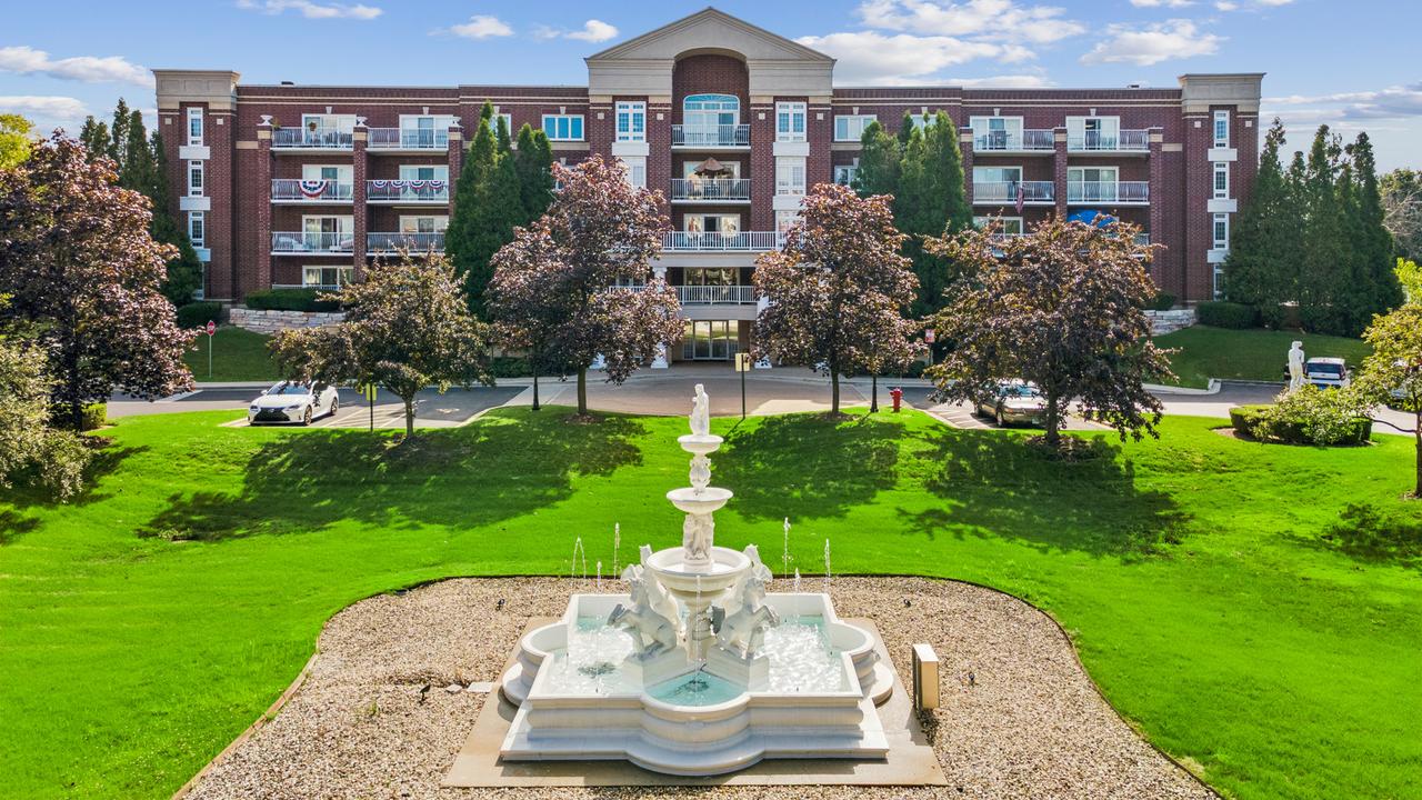 7011 W Touhy Ave. #310, Niles, IL 60714