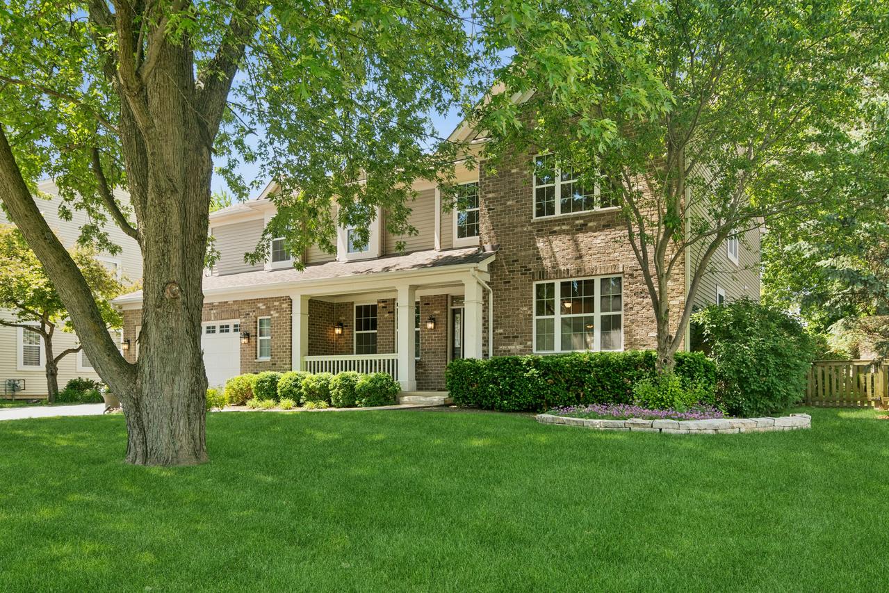 2421 Stonybrook St., Wauconda, IL 60084