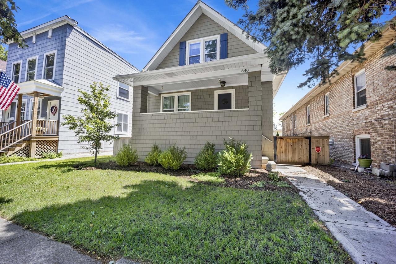 840 Beloit Ave., Forest Park, IL 60130