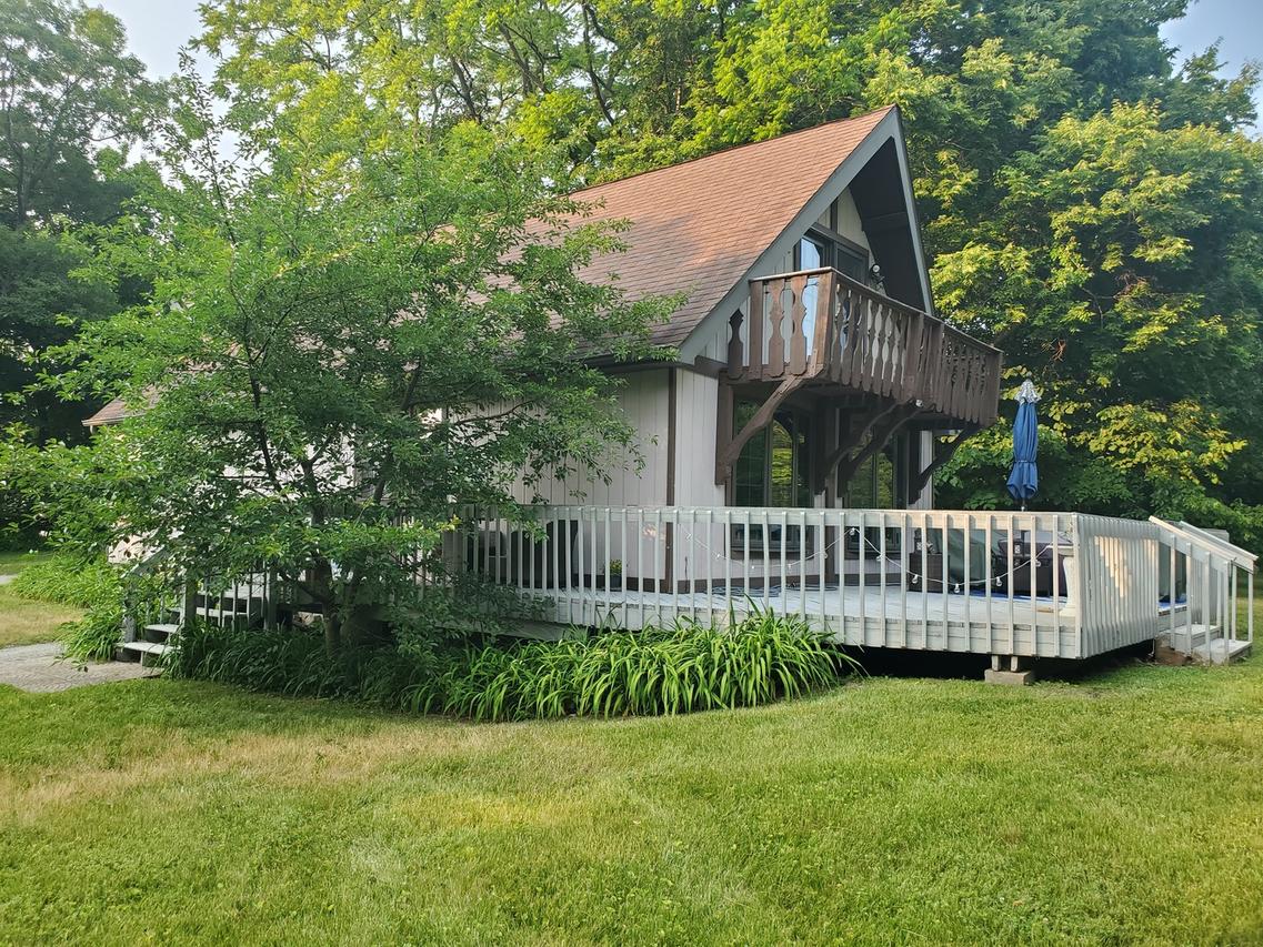 2920 Regner Rd., Mchenry, IL 60051