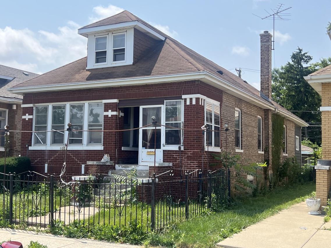 9322 S Ada St., Chicago, IL 60620