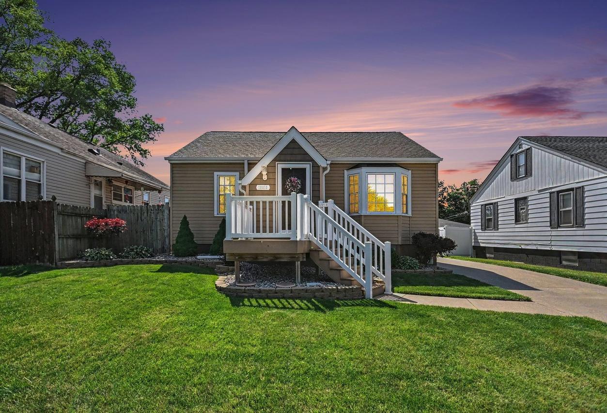18010 Burnham Ave., Lansing, IL 60438