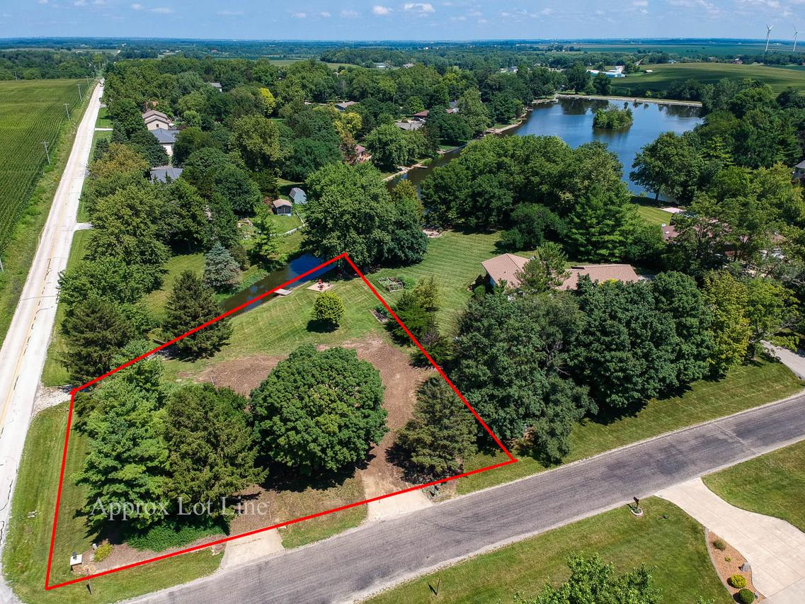 8264 Sunset Rd., Carlock, IL 61725