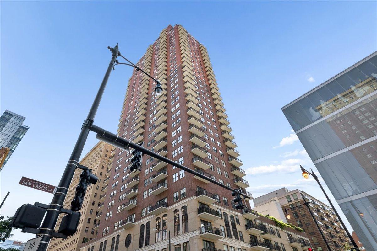 41 E 8th St. #2301, Chicago, IL 60605