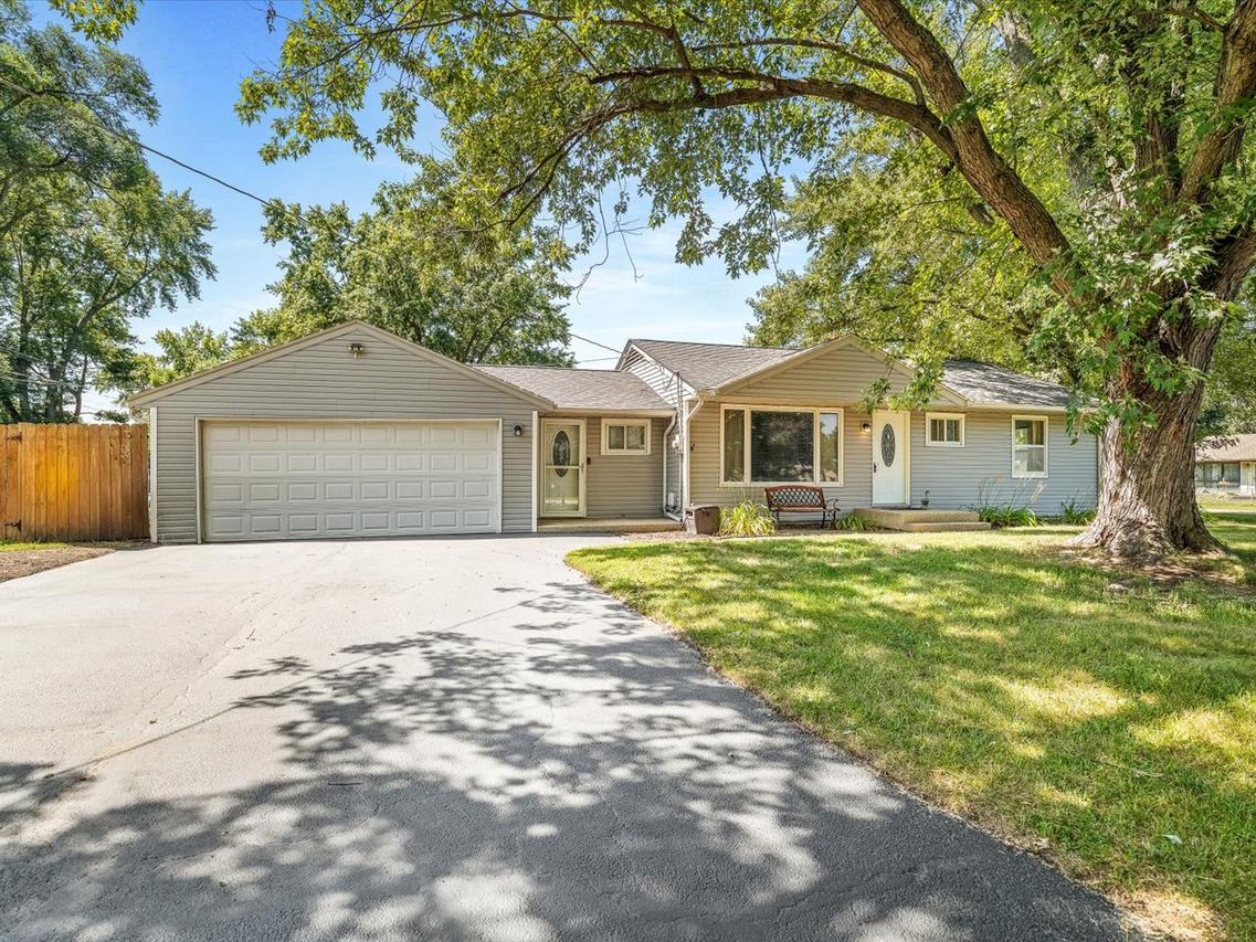401 Belting Ct., Machesney Park, IL 61115