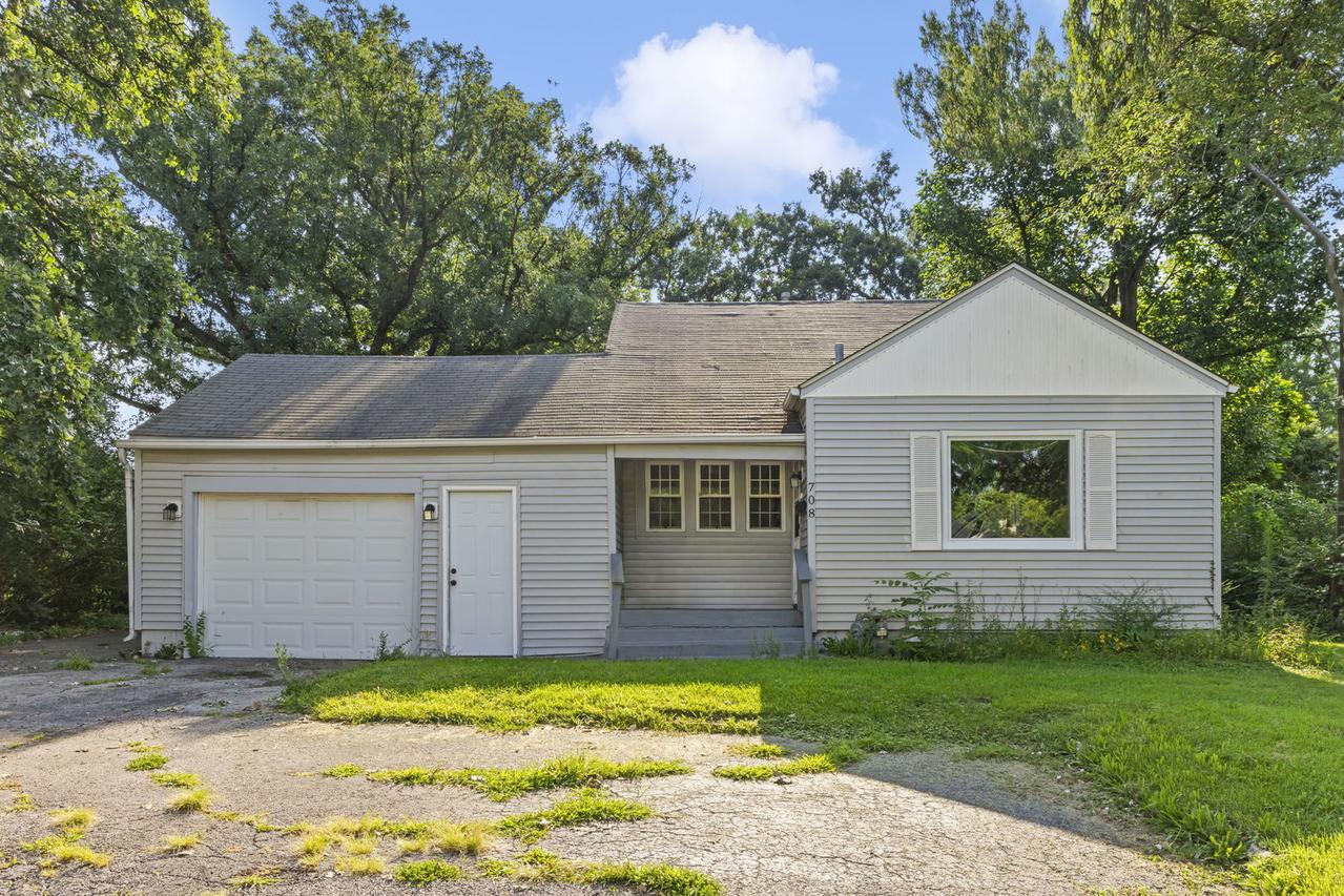 708 N Cedar Rd., New Lenox, IL 60451
