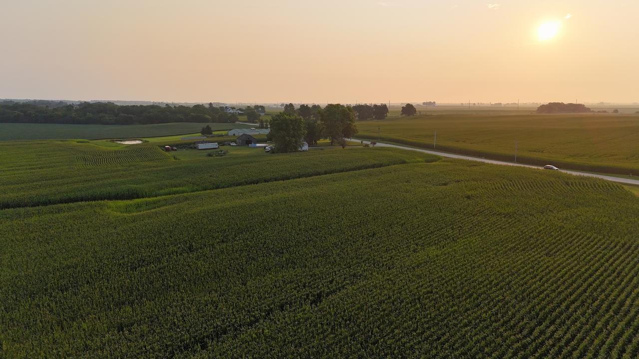 00 Crosby Rd., Morrison, IL 61270