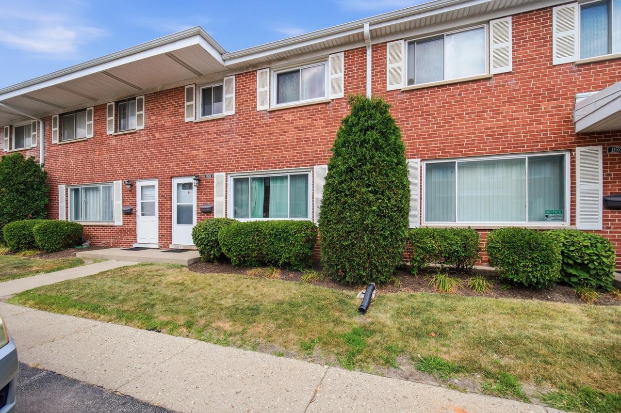 1150 N Boxwood Dr. #A, Mount Prospect, IL 60056