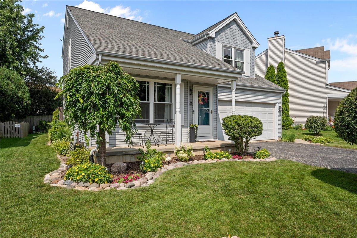 640 Green Meadow Ln., Geneva, IL 60134