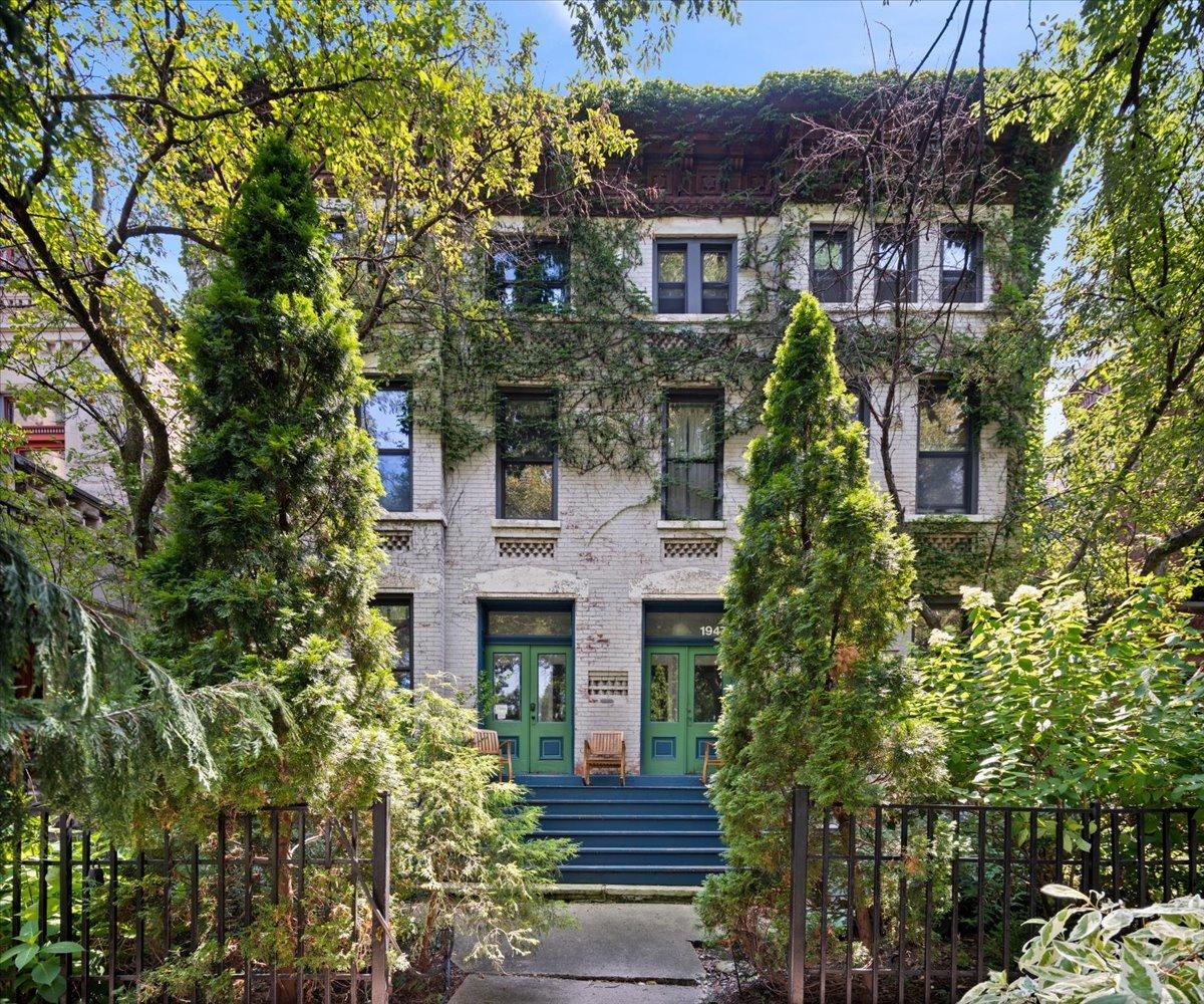 1945 W Schiller St. #1, Chicago, IL 60622