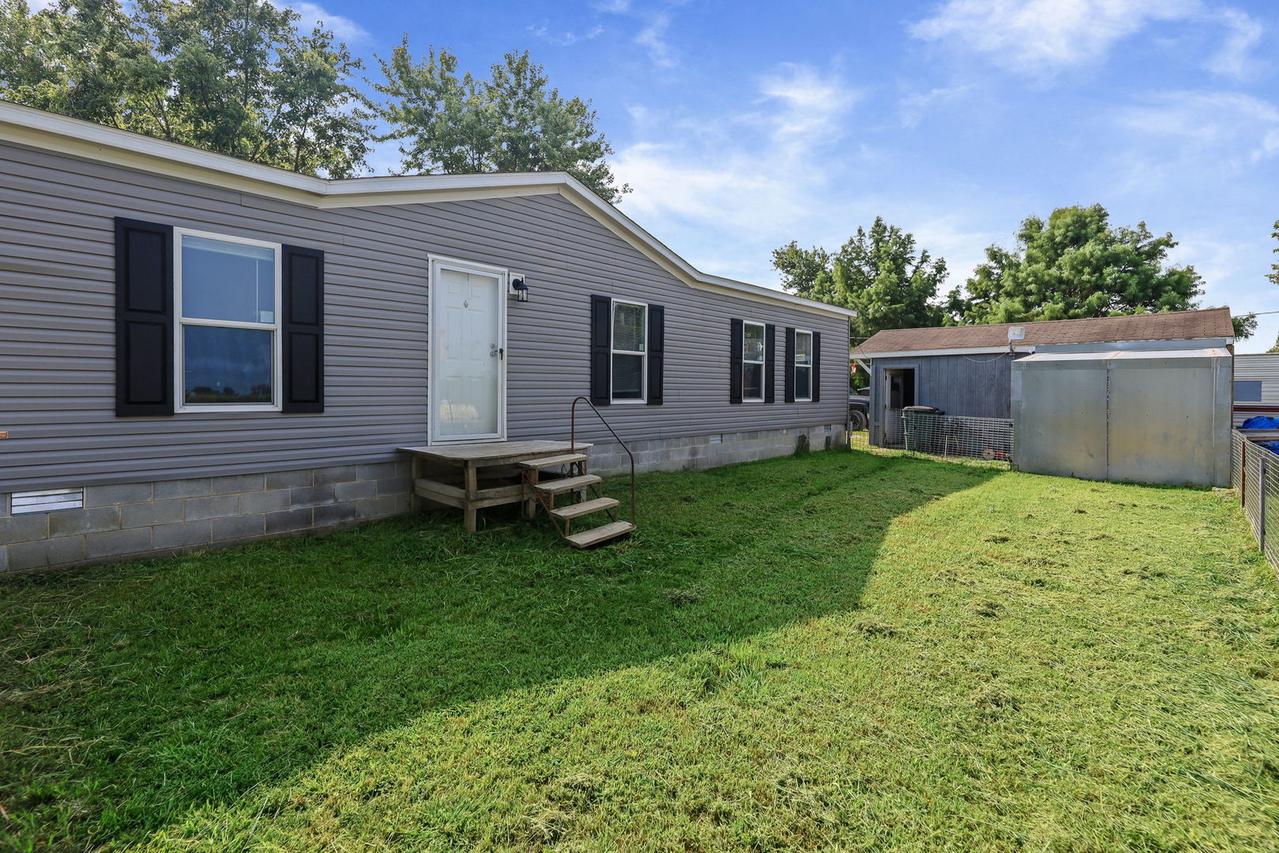 1257 Cedar Creek Dr., Centralia, IL 62801