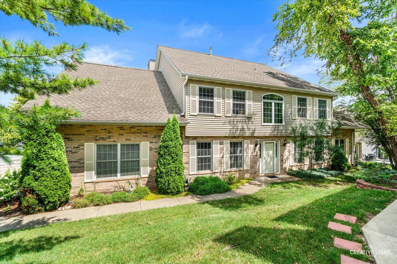 1404 Laurel Oaks Dr., Streamwood, IL 60107