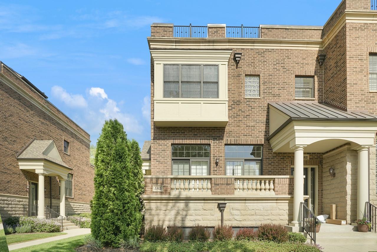 185 N Hickory Ave., Arlington Heights, IL 60004