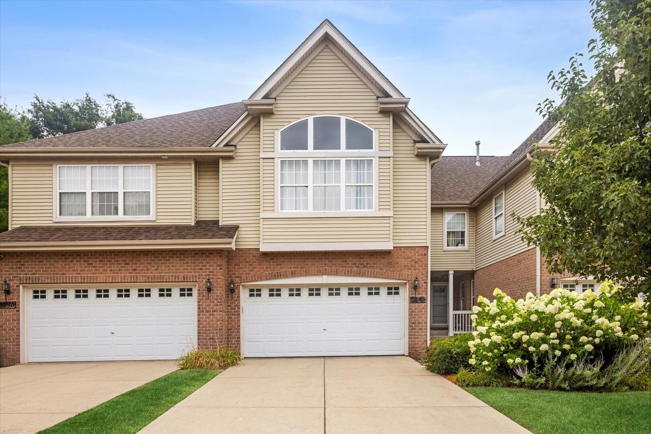 2446 Abbey Dr., Darien, IL 60561