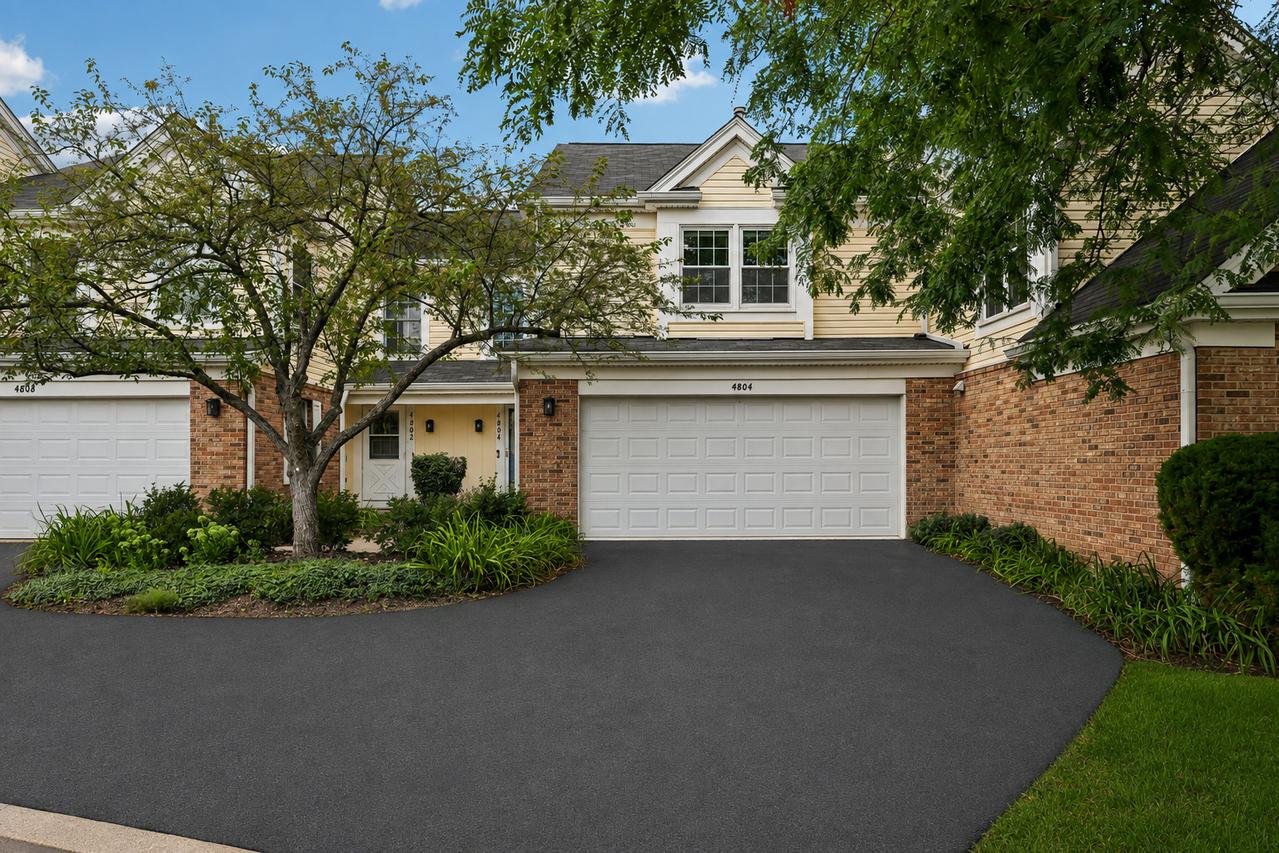 4804 Turnberry Dr., Hoffman Estates, IL 60010