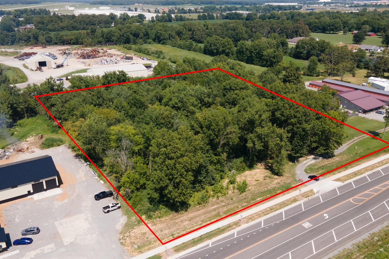 8096 Old Route 13 Hwy., Marion, IL 62959