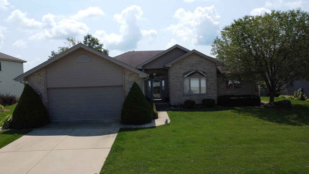830 Coyote Tr., Manteno, IL 60950
