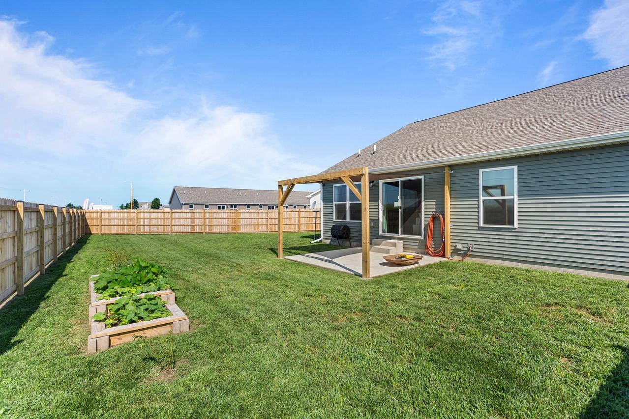 611 Jerin Ct., Fisher, IL 61843
